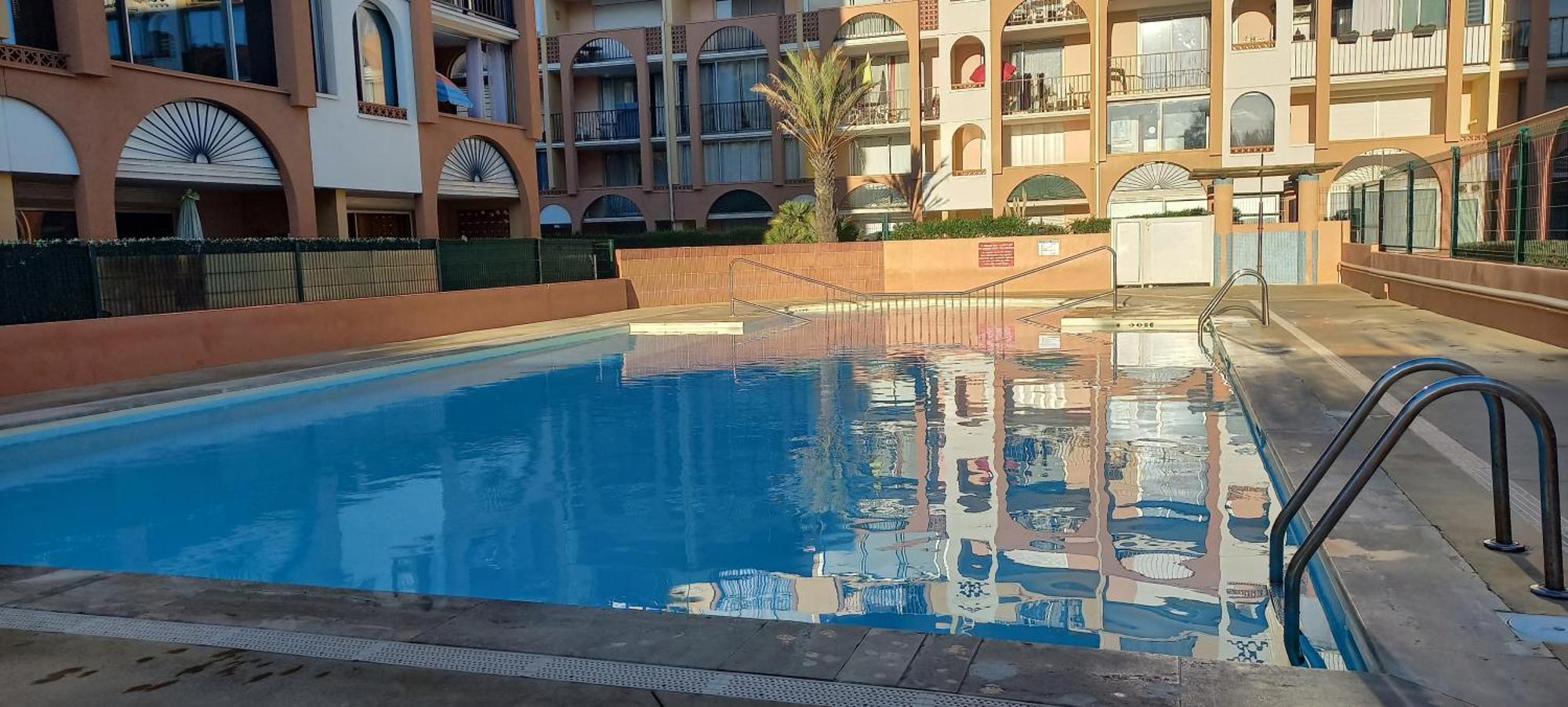 Appartement Situe Au Cap D'Agde Proche Plage Экстерьер фото